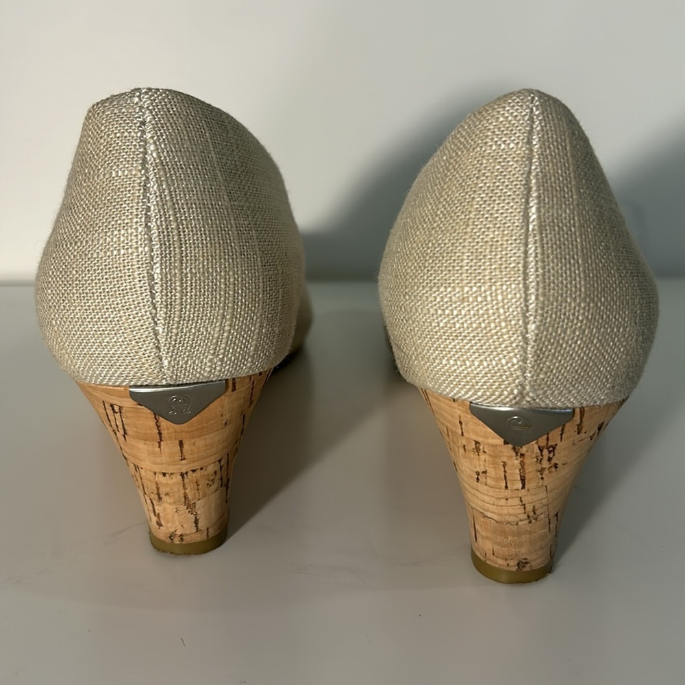 VINTAGE ETIENNE AIGNER CORK WEDGE HEEL BEIGE SIZE 8.5 METAL LOGO - Picture 5 of 12